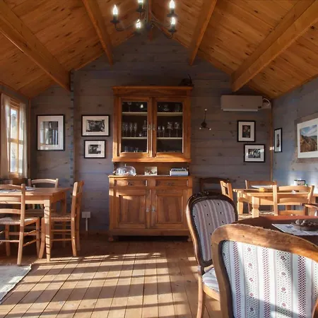 Pian Del Mund Konukevi Borgomale